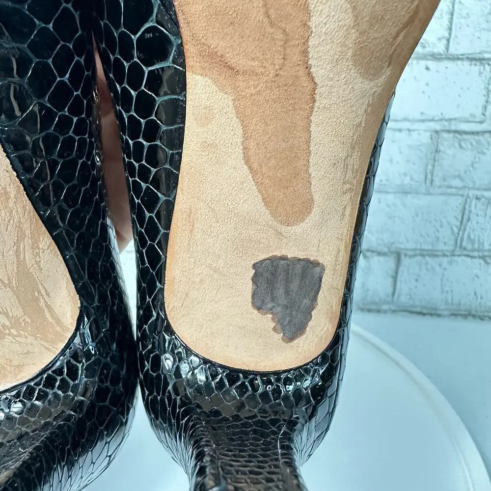 Stuart Weitzman Heels Leather Croc Snake Pattern Patent Peep Toe Pump Black 7.5